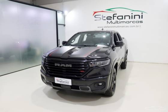 RAM RAMPAGE 2.0 HURRICANE 4 TURBO GASOLINA R/T 4X4 AUTOMÁTICO